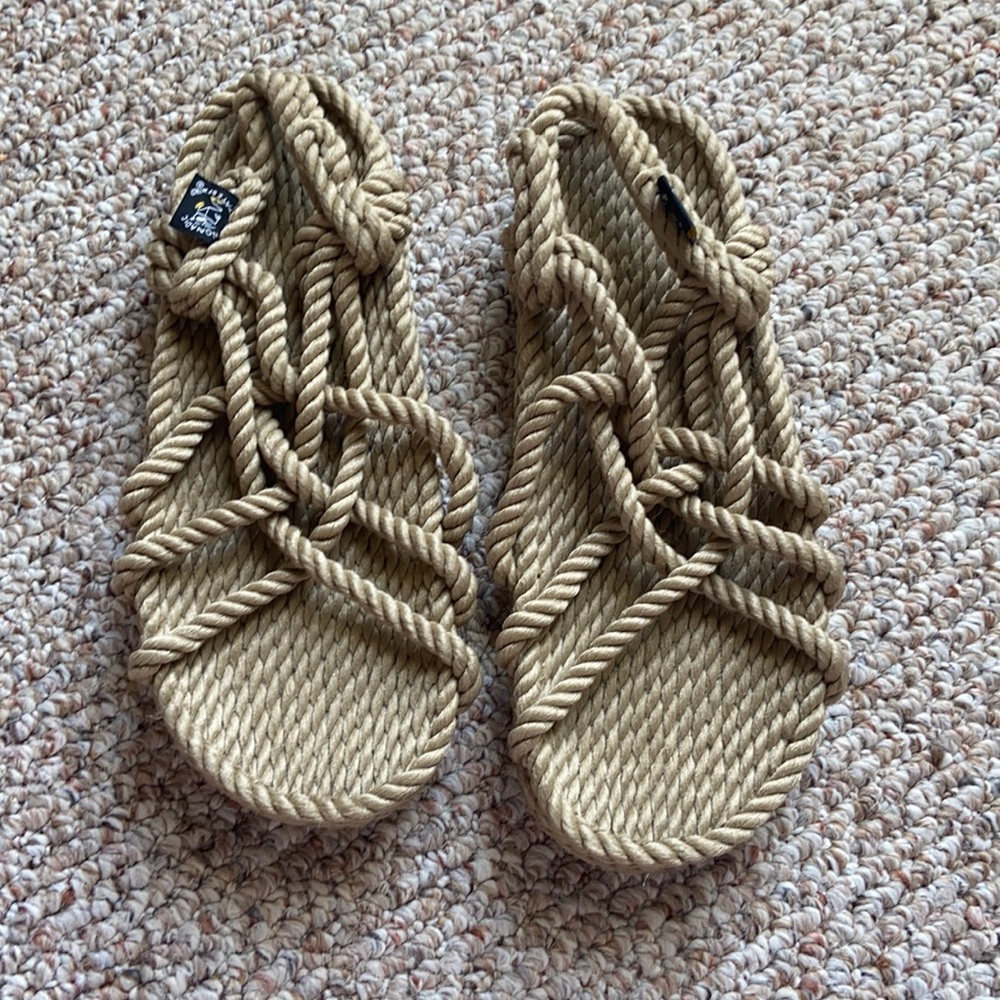 Nomadic State of Mind JC Sandals 7.5
